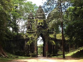 north-gate angkor thom